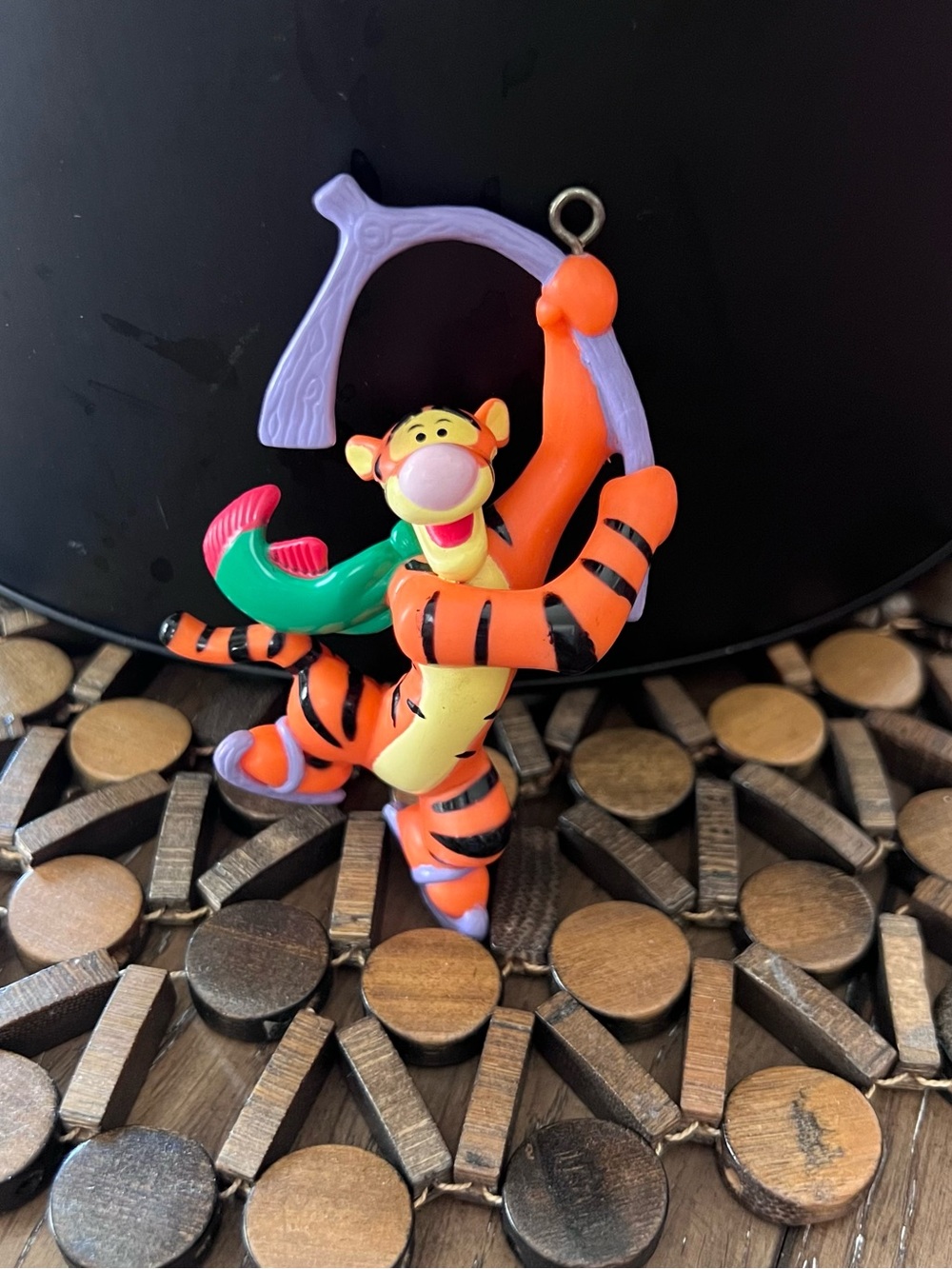 VINTAGE WALT DISNEY WORLD TIGGER PLAYING HOCKEY CHRISTMAS ORNAMENT